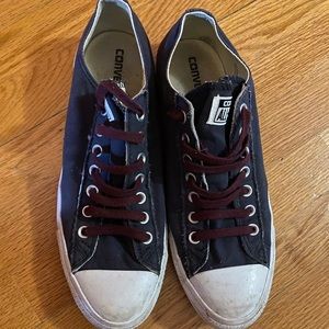 Navy converse